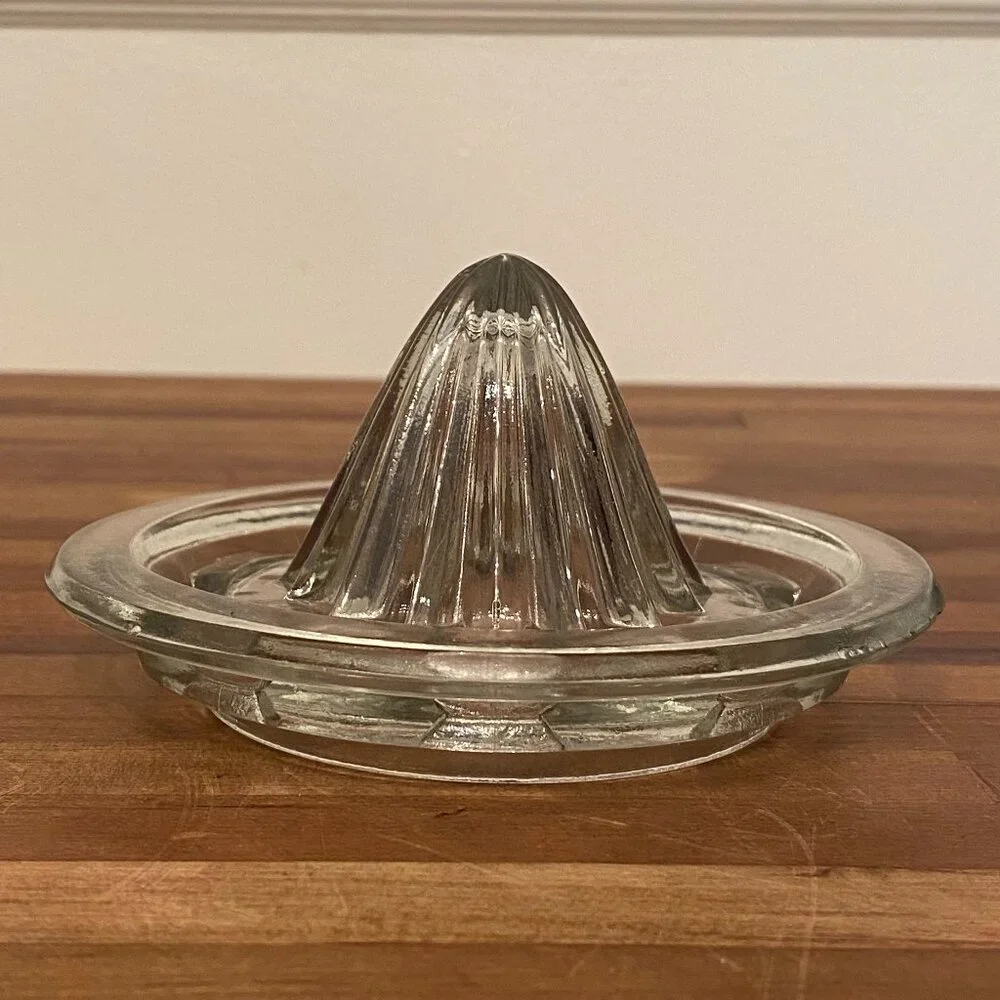 Citrus Juicer Clear Glass Vintage Manual Reamer